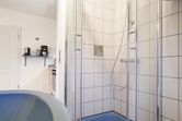 Dusche/WC, Reetdachhaus Sünsbarg