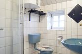 Dusche/WC, Reetdachhaus Sünsbarg